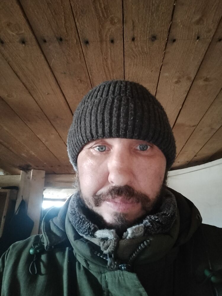  ,   Nukolai, 37 ,     , 