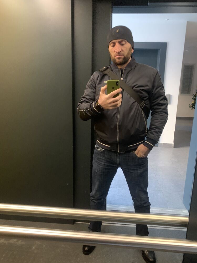  33907846  , 25 ,    