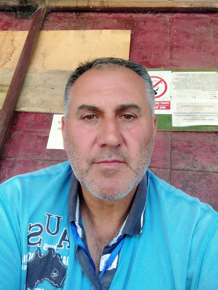  27644826  Mehman, 54 ,    