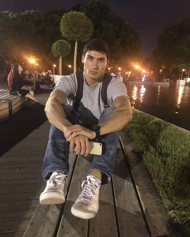  53821446  , 31 ,    