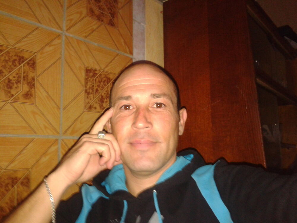  10909436  Dmitriy, 40 ,    