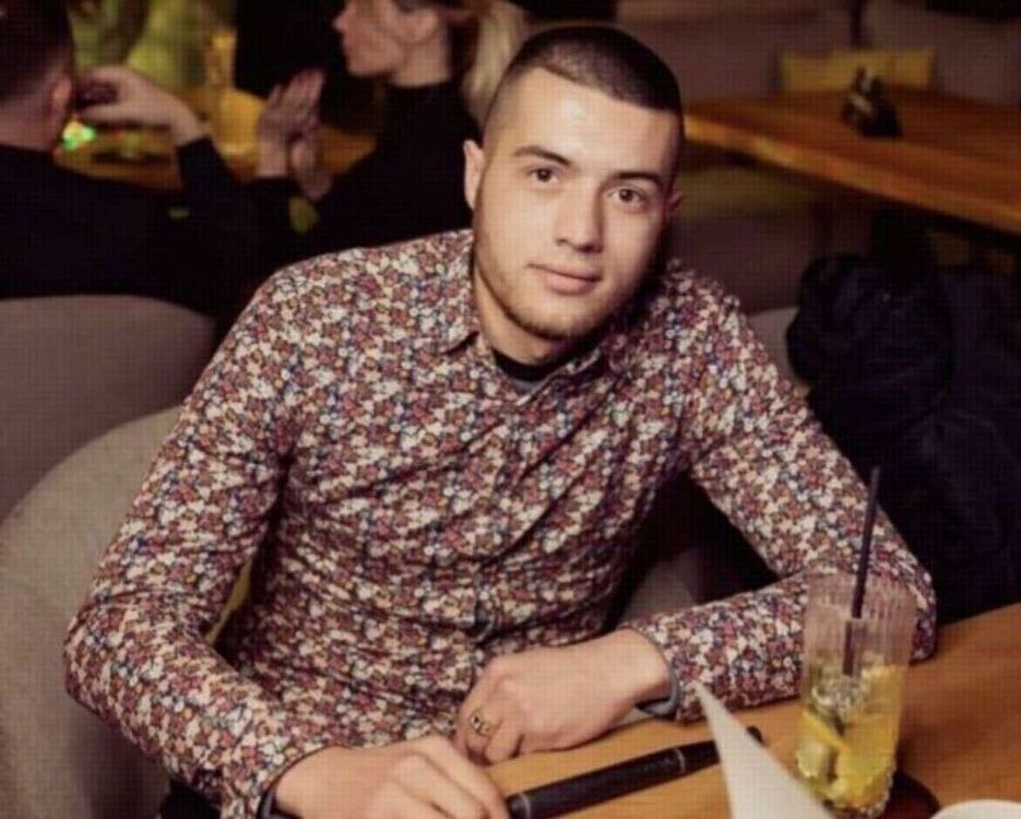  53472236  Marin, 31 ,    