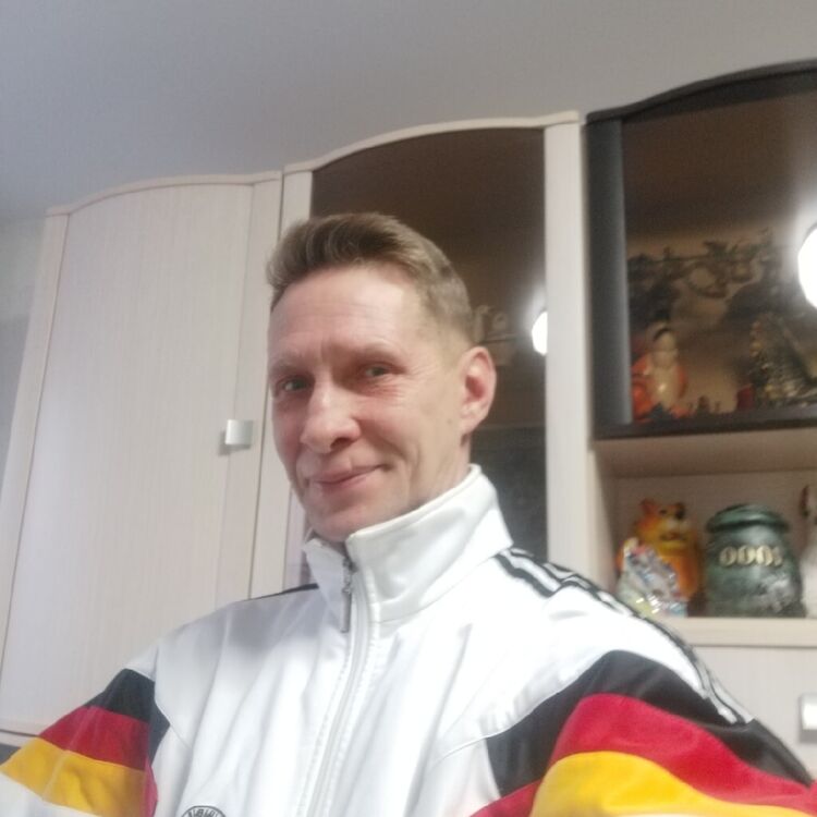  40780726  , 47 ,    