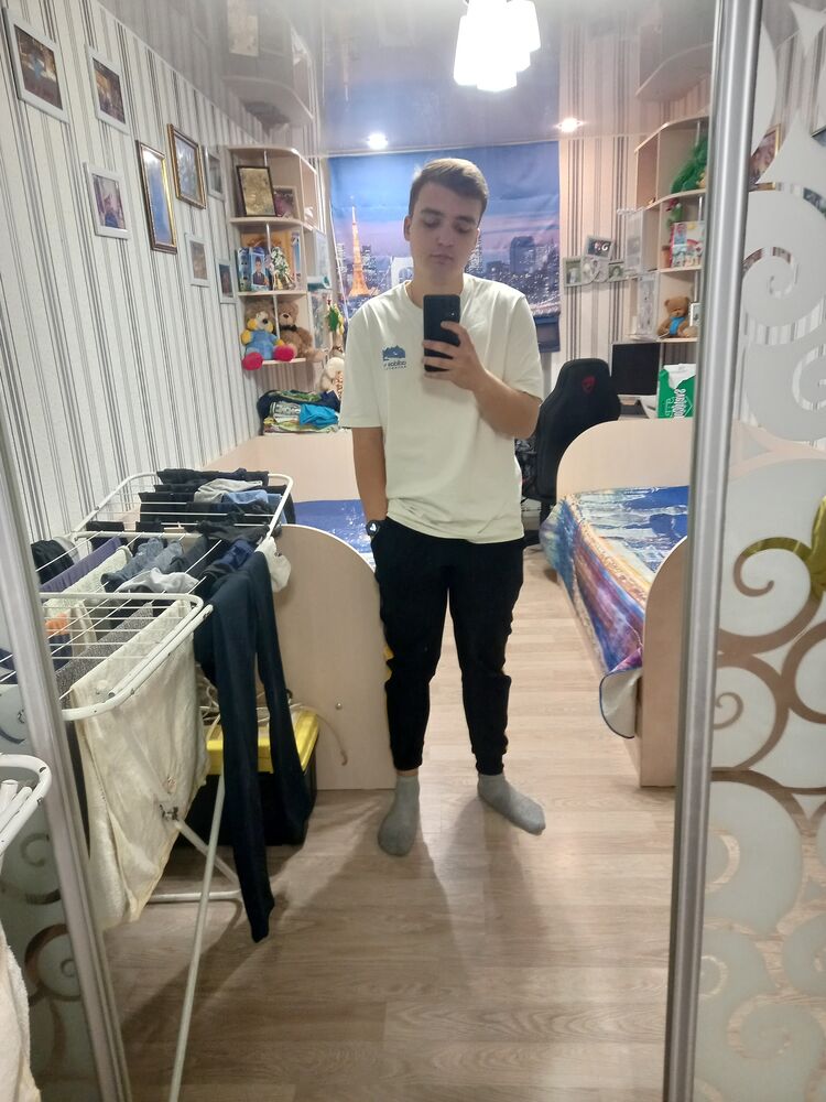 -,   Kostya, 23 ,  