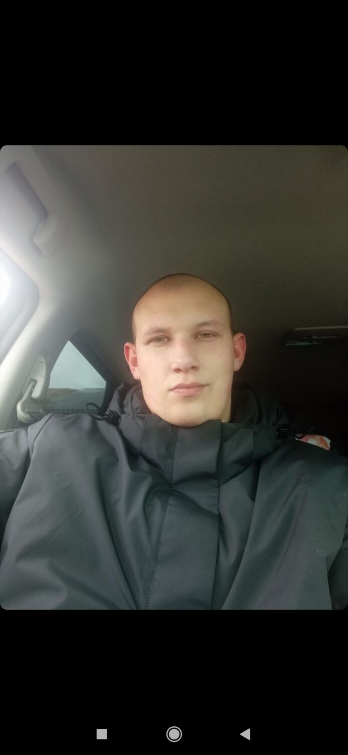  26206606  Vlad, 27 ,    