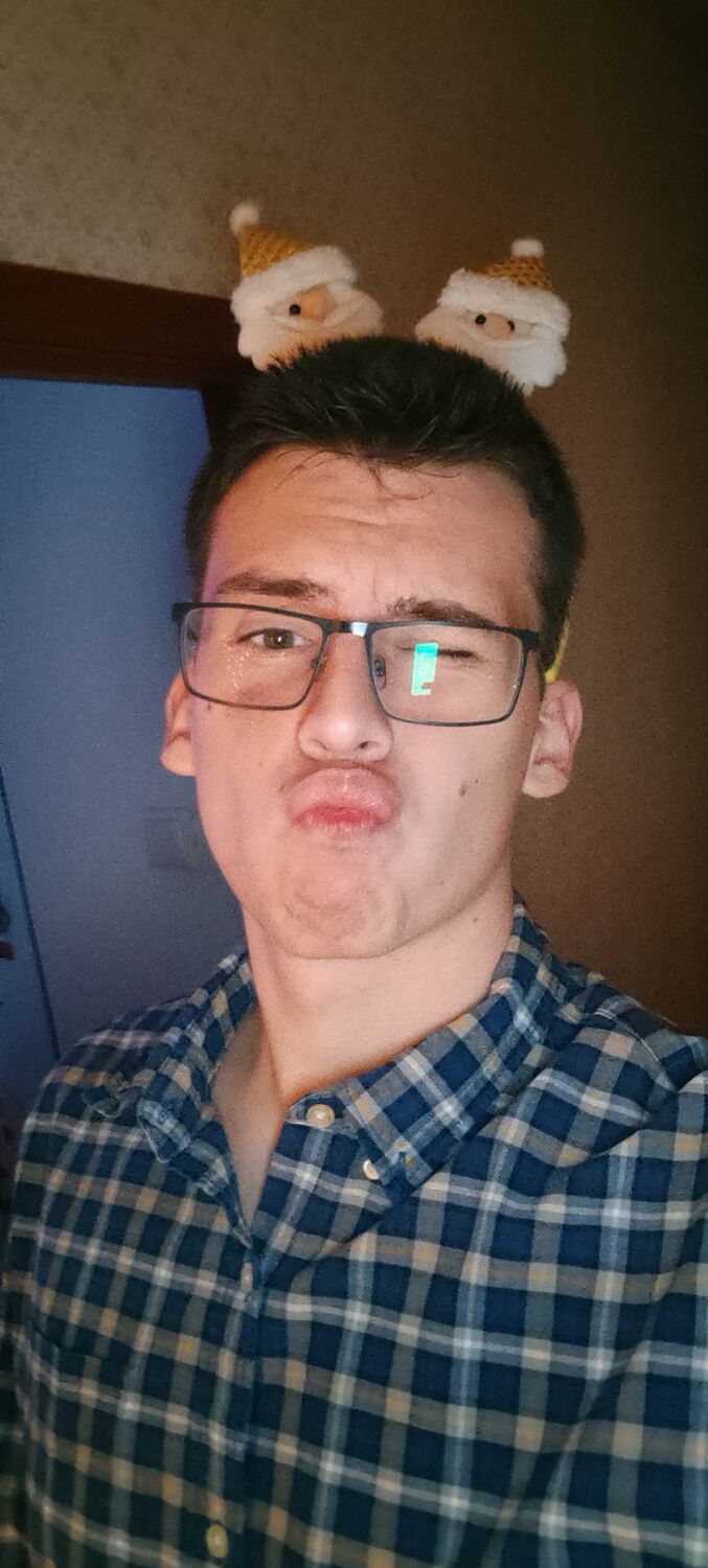  33457956  , 23 ,    