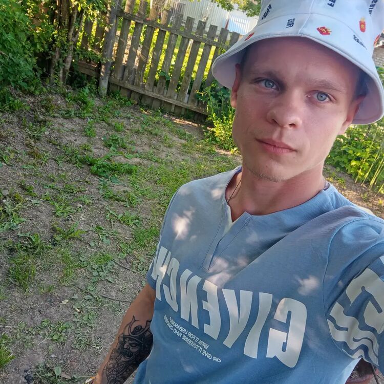 ,   Kirill, 25 ,   c 