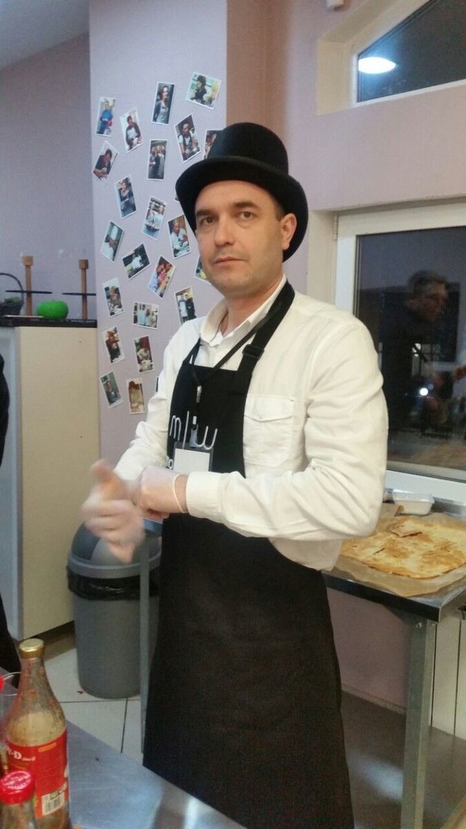  19708826  Dmitry, 49 ,    