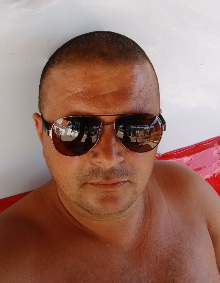  22637886  , 43 ,    