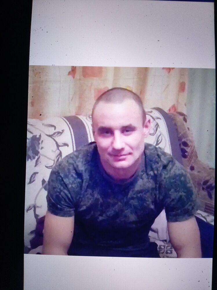  49438616  Dmitrii, 36 ,    