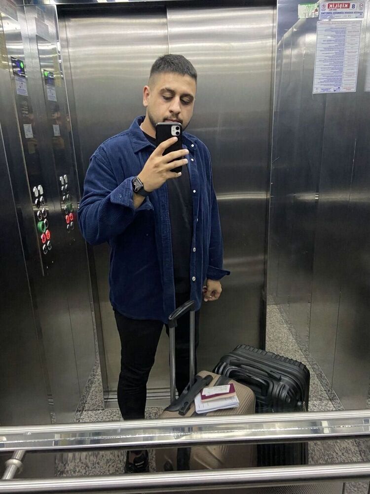 29737786  Emre, 26 ,    