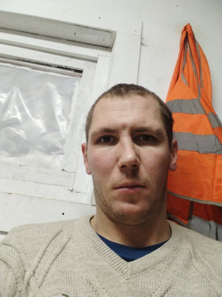  48958996  , 31 ,    