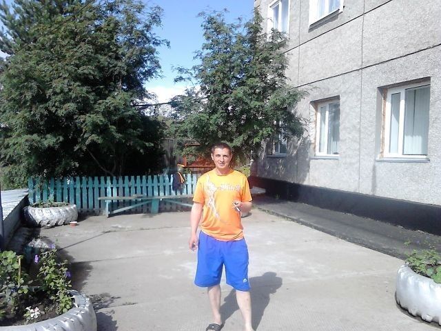  9269866  Aleksandr, 49 ,    