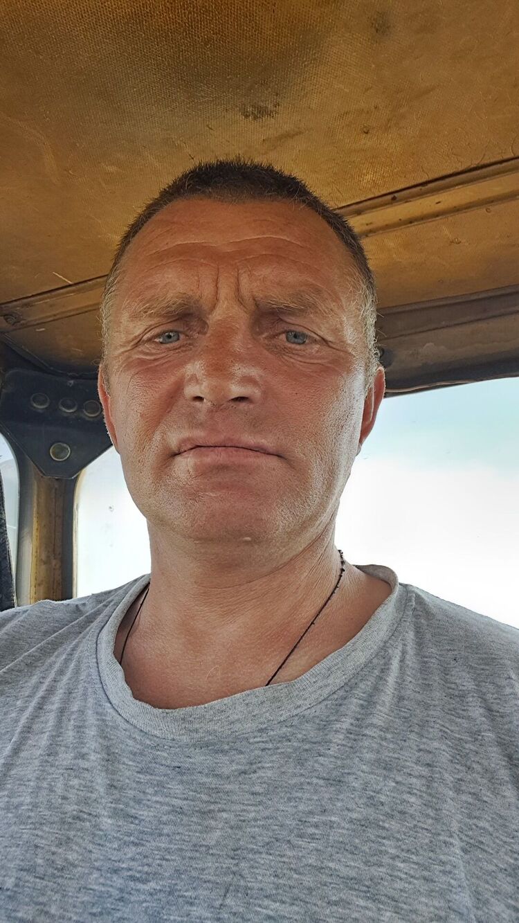  49523886  , 46 ,    