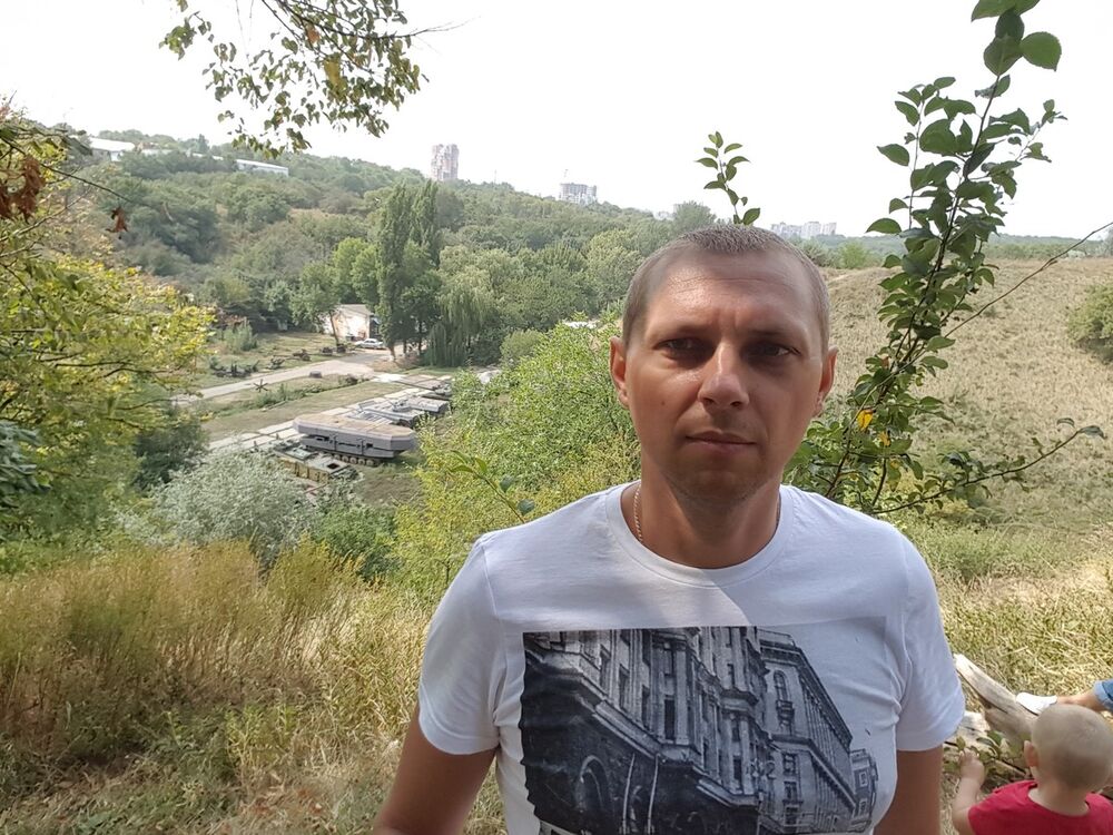  --,   Pavel, 45 ,   ,   , c 