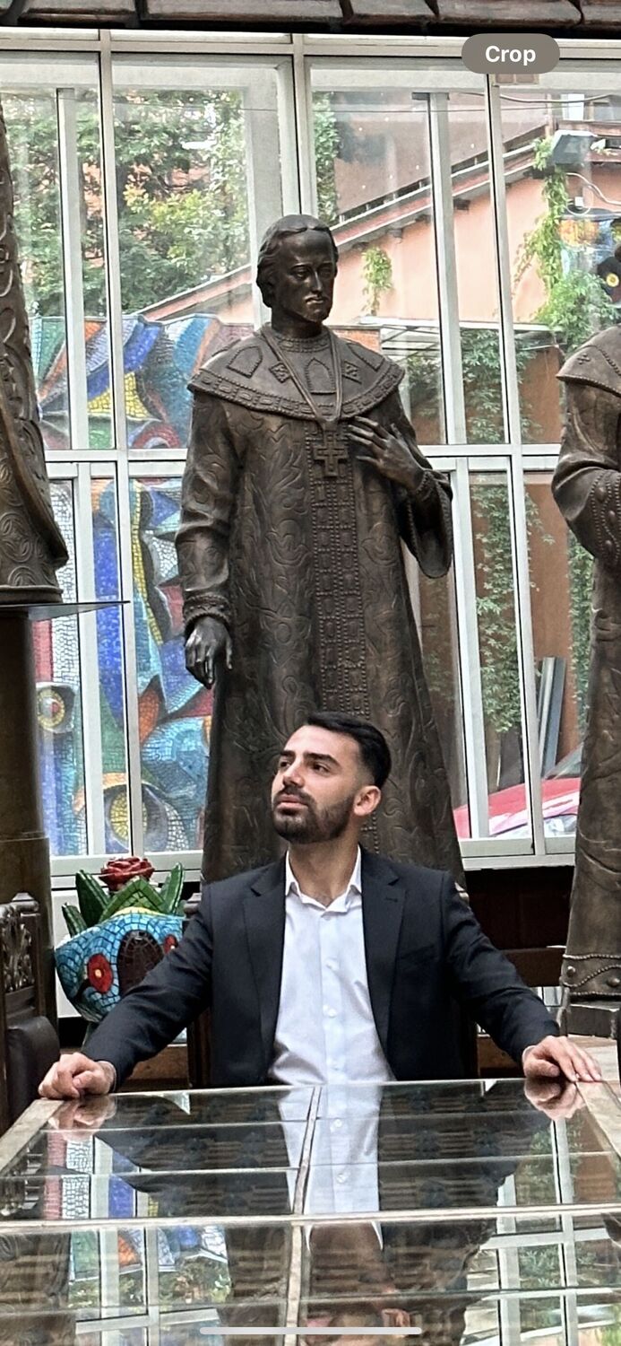  ,   Ilker, 27 ,   ,   , c 