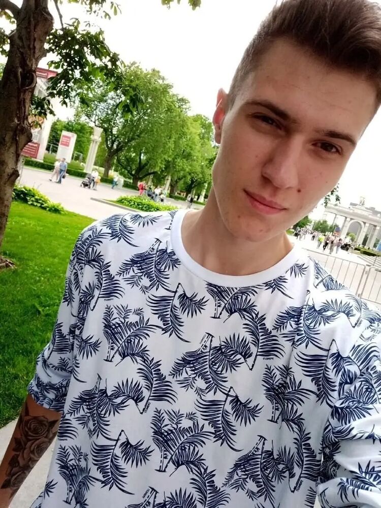  30482326  Alexey, 25 ,    