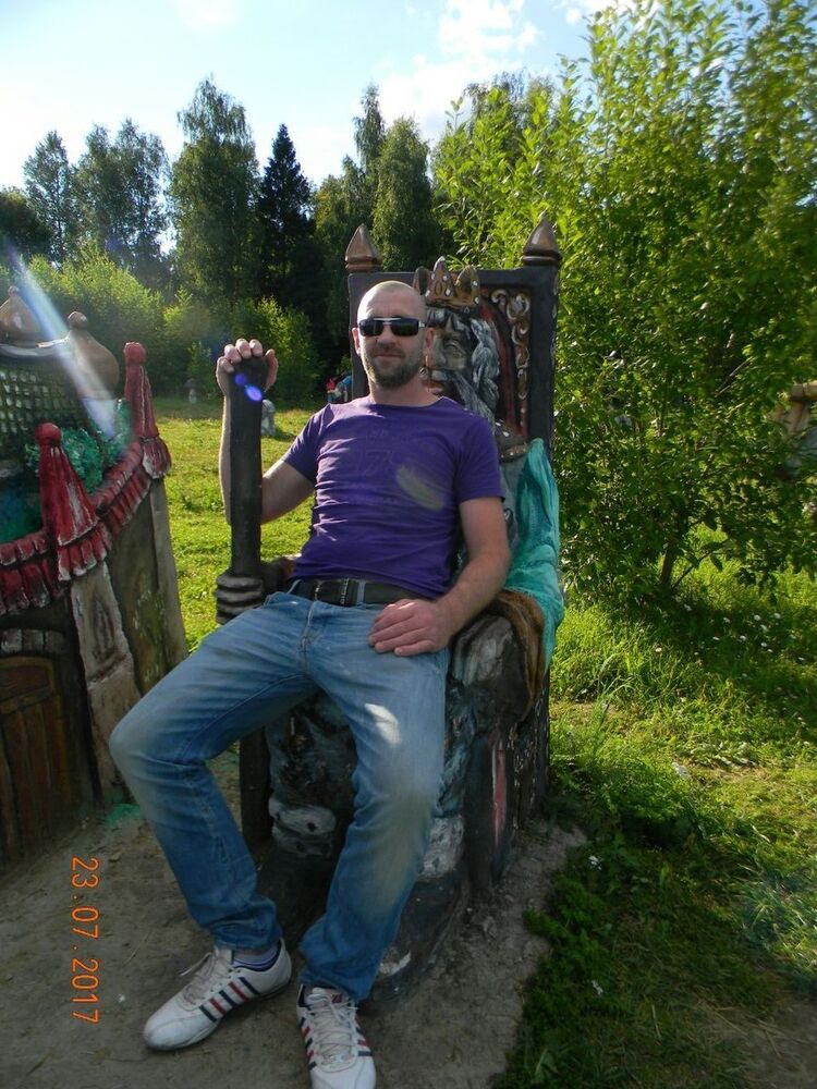  ,   Artem, 37 ,   ,   , c 