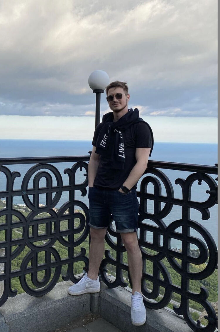  33404606  Kirill, 24 ,    Budva