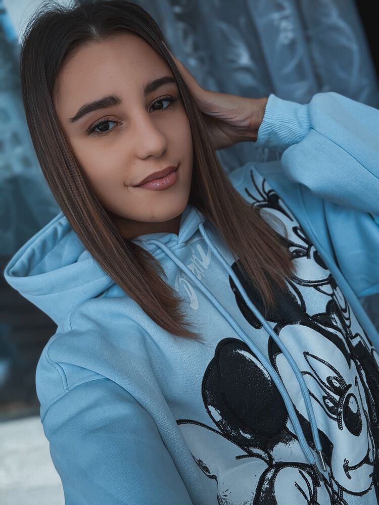  ,   Anastasia, 25 ,   ,   