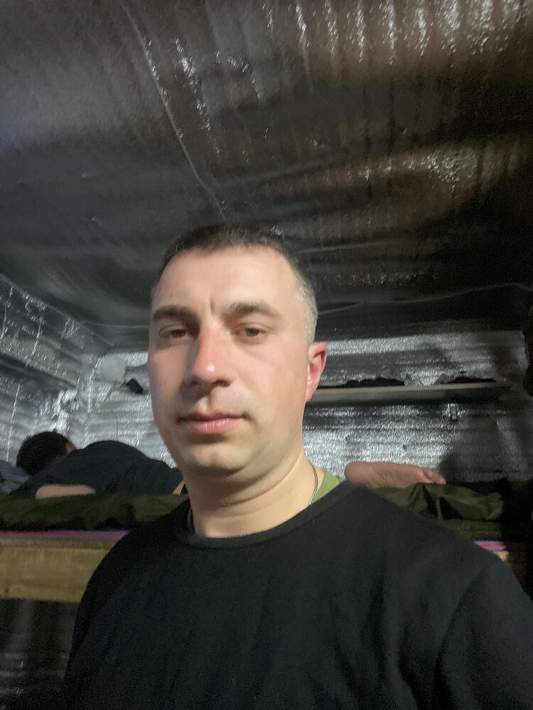  33066616  , 37 ,    