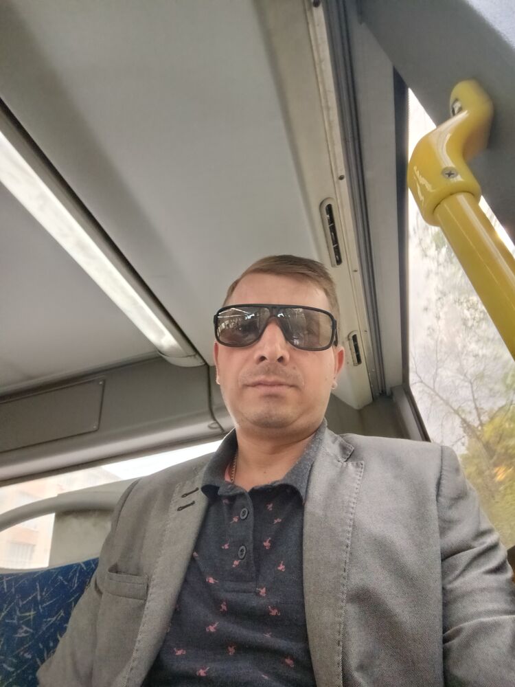  -,   Denis, 36 ,   ,   , c 