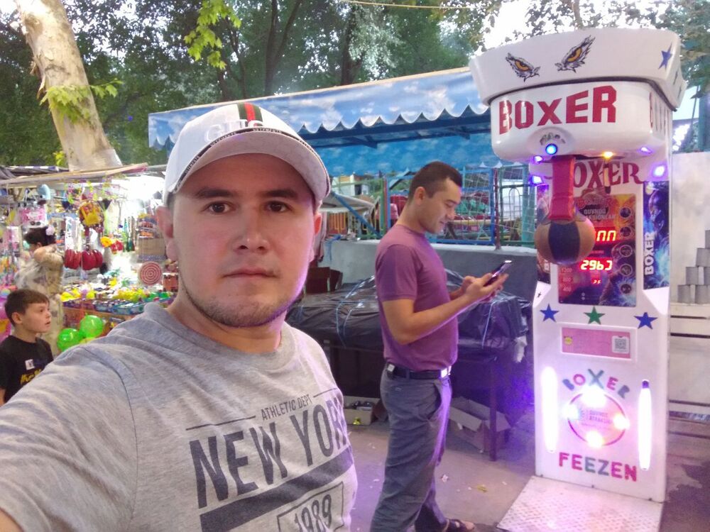  37072806  Raxmonjon, 30 ,    