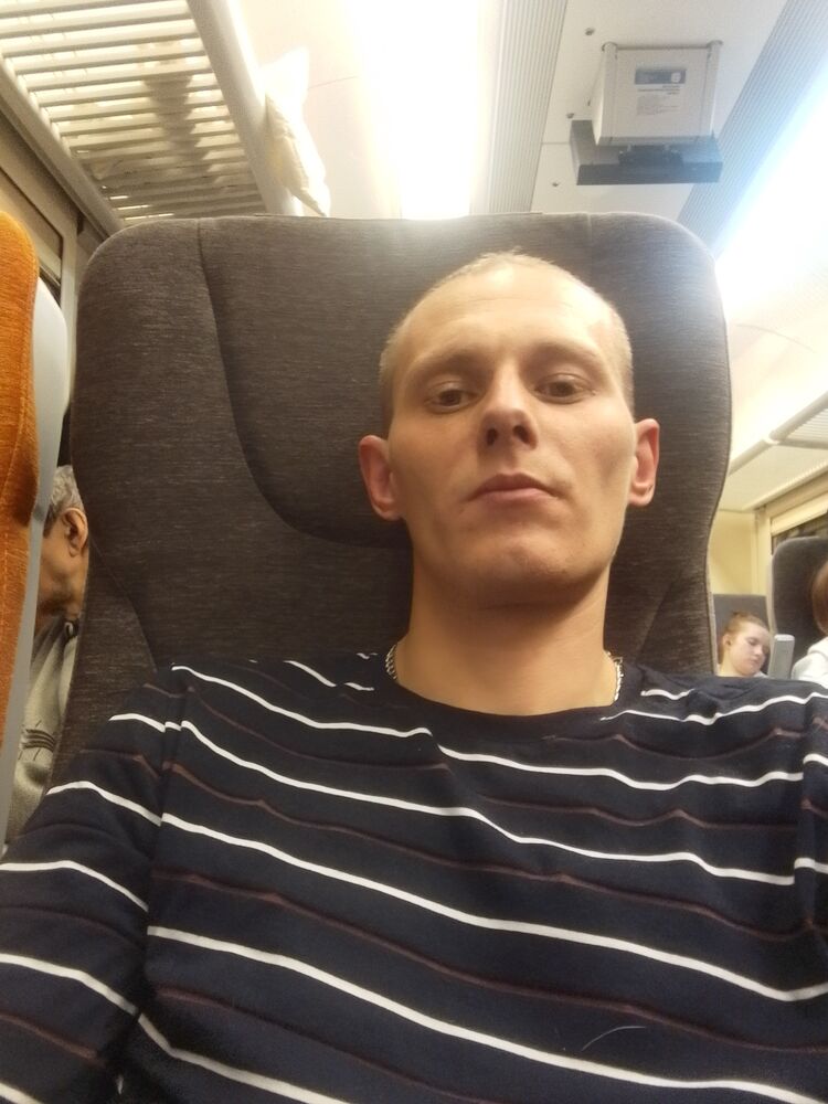  40538346  Andrey, 32 ,    