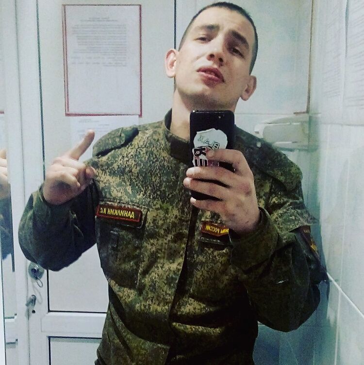  33817566  , 28 ,    