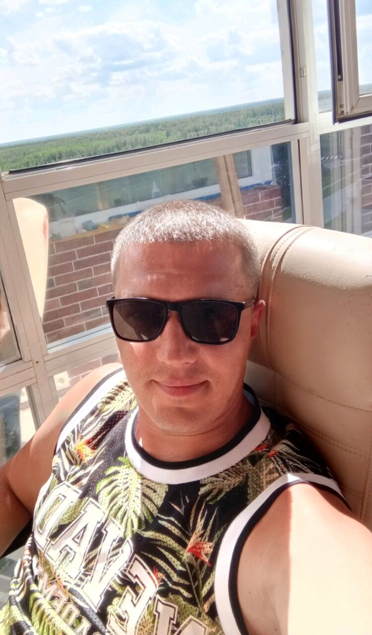  ,   Pavel, 39 ,   ,   , c , 