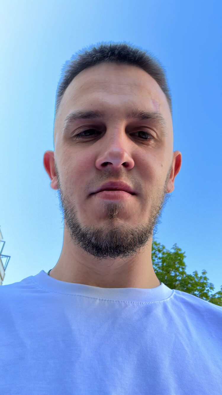  52728306  , 22 ,    