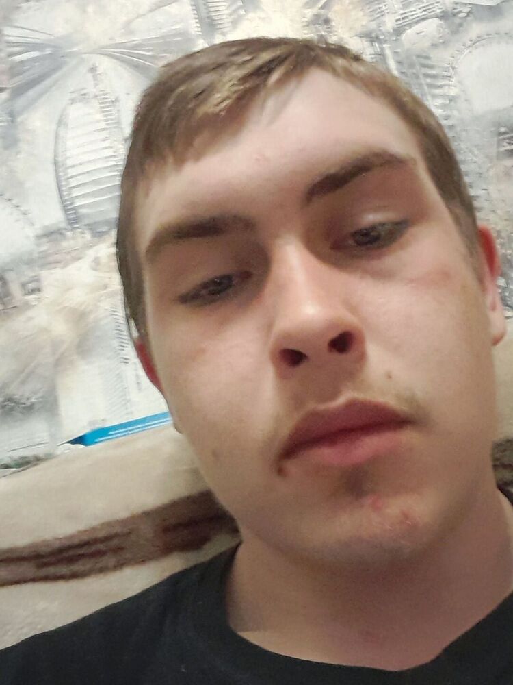  ,   Leonid, 22 ,   ,   