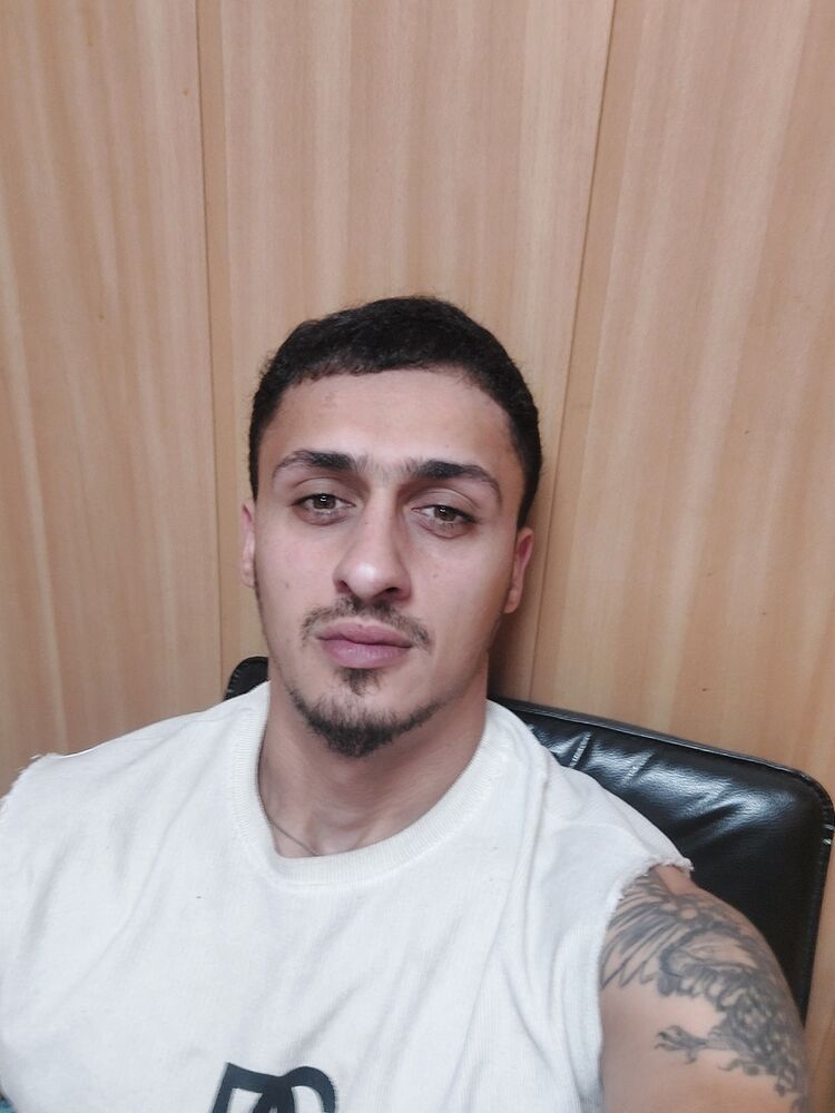  ,   Eltun, 27 ,   ,   