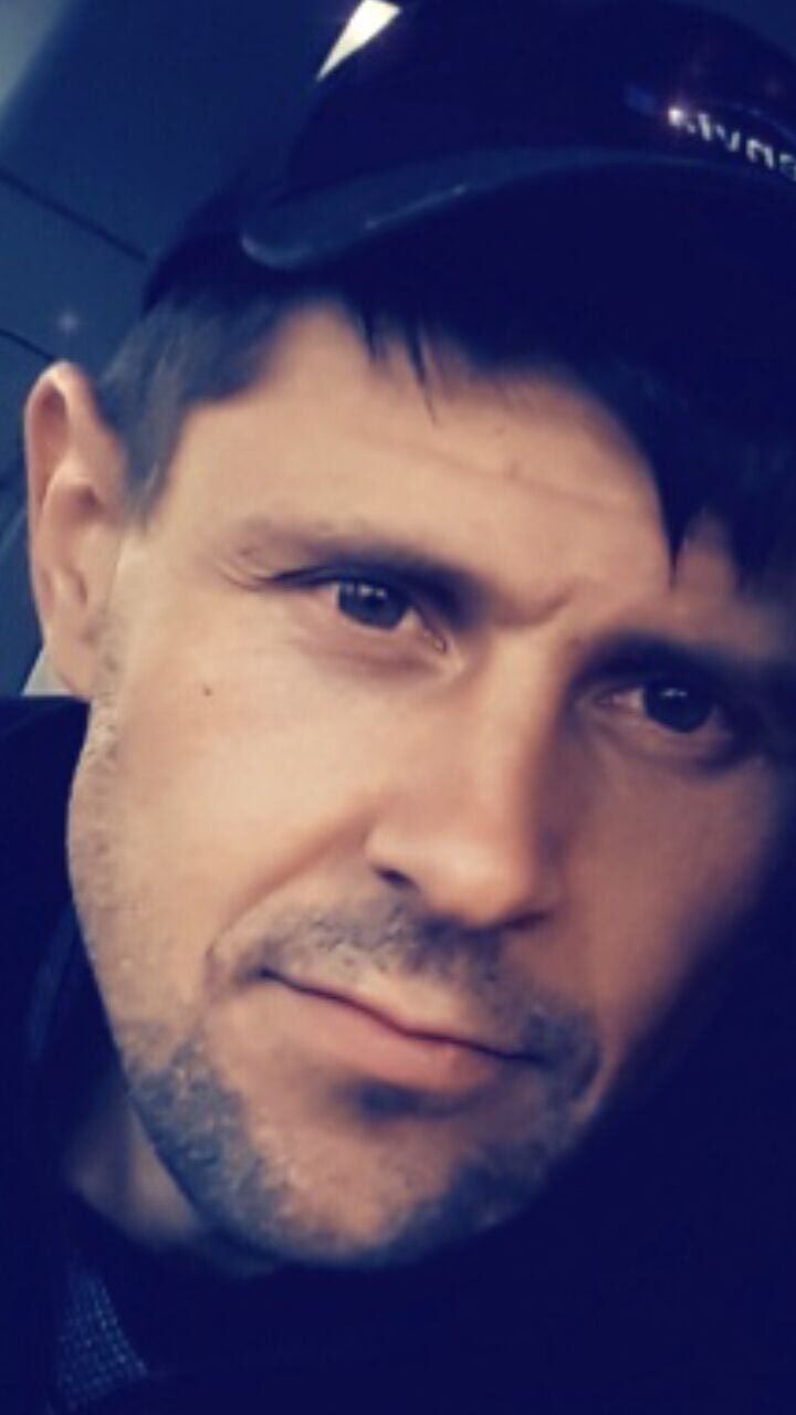  31914346  Nik, 40 ,    