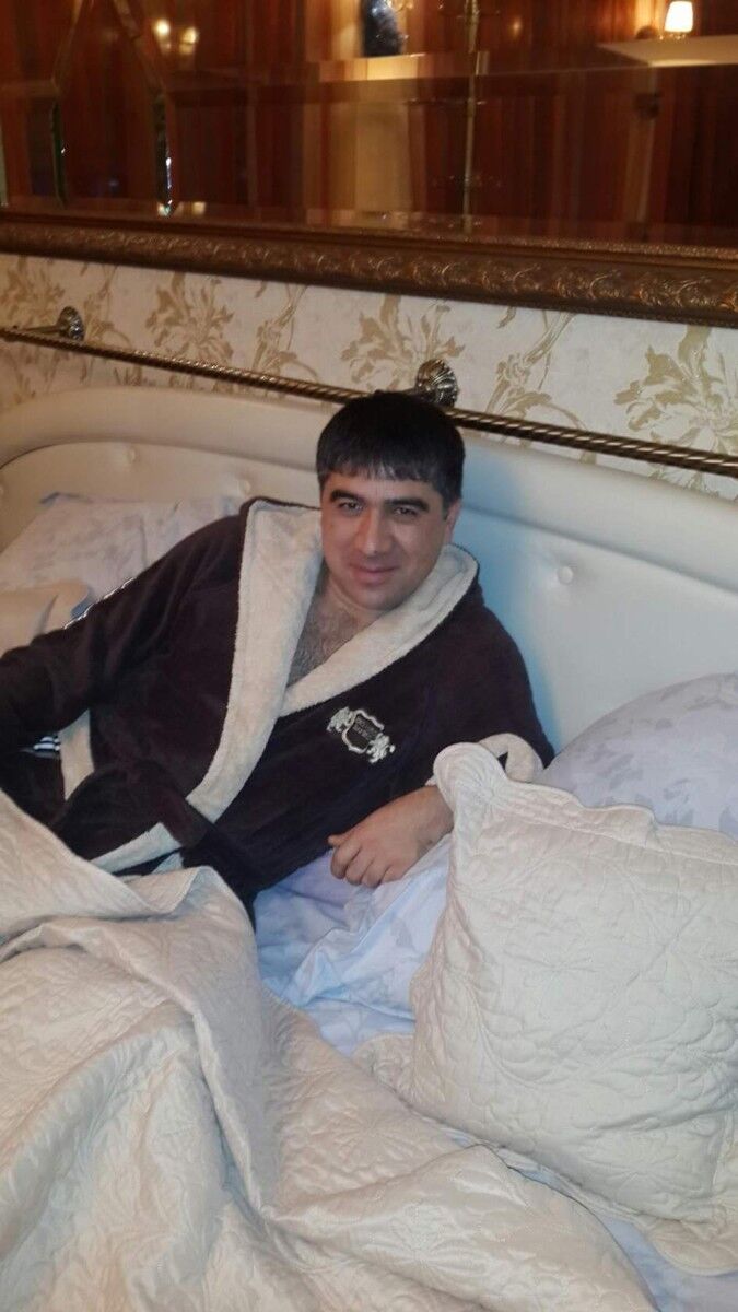  9211136  Said, 43 ,    