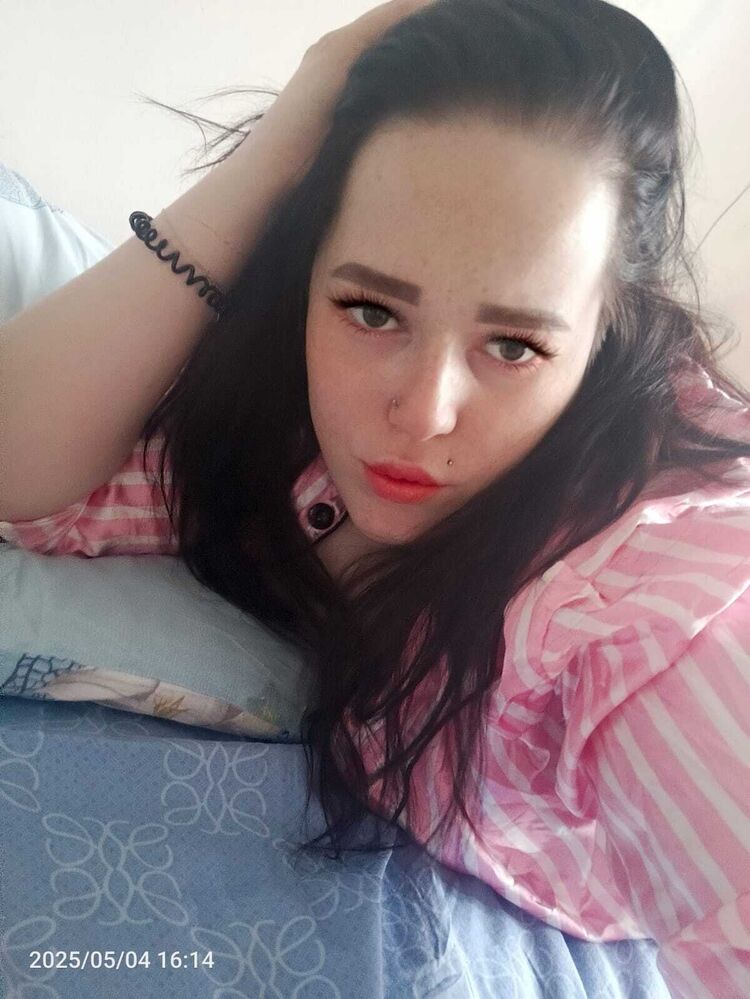  53003466  Ekaterina, 26 ,    