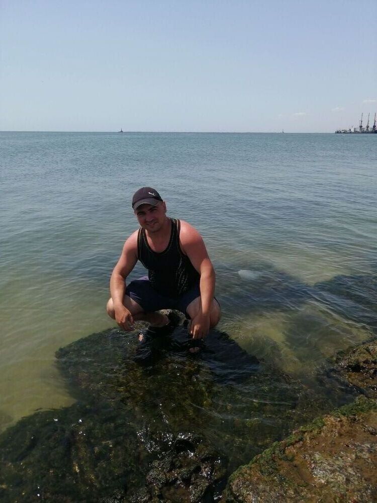  24134356  Uzer, 37 ,    