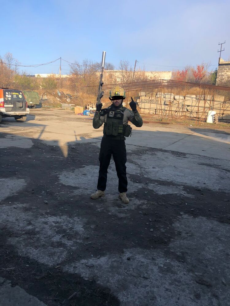  42125676  , 26 ,     