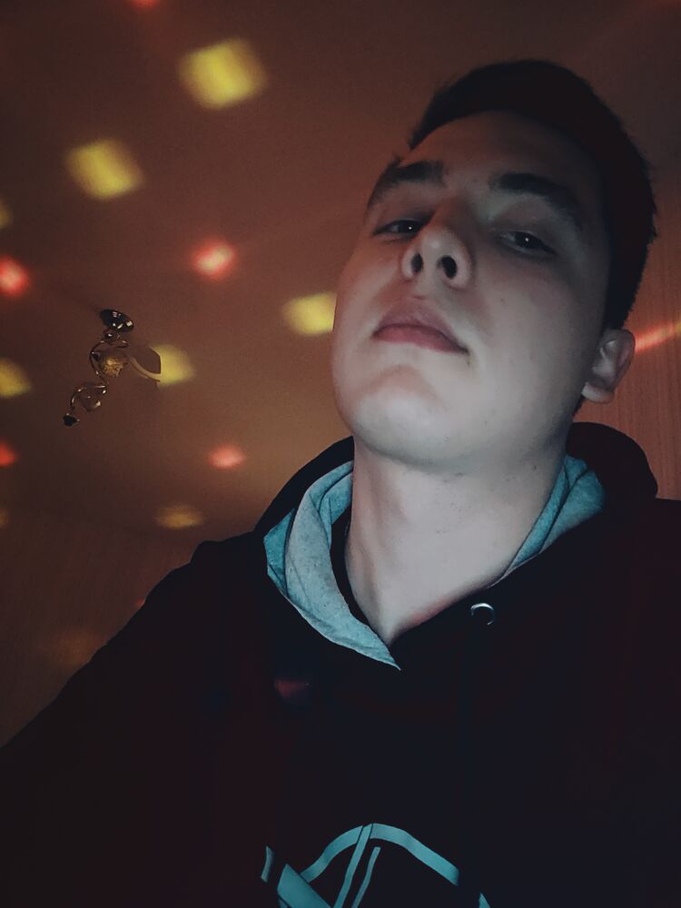  46968696  , 24 ,    