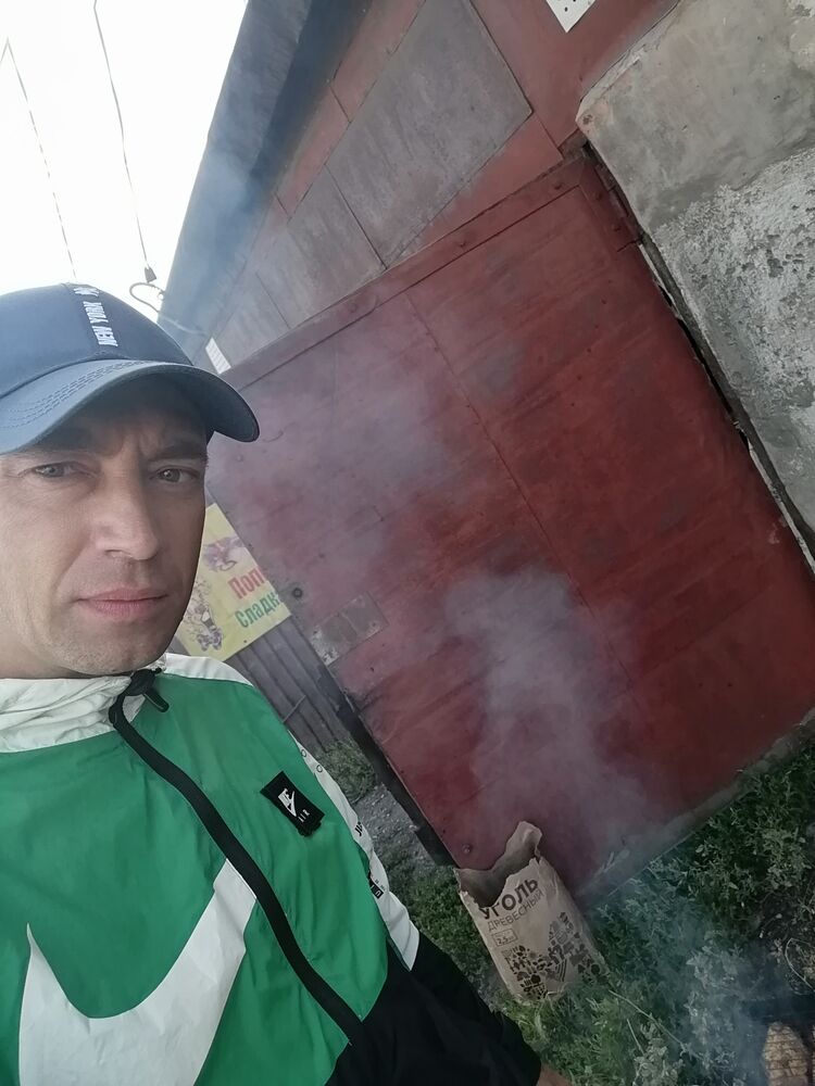  ,   Evgeny, 42 ,   ,   , c , 
