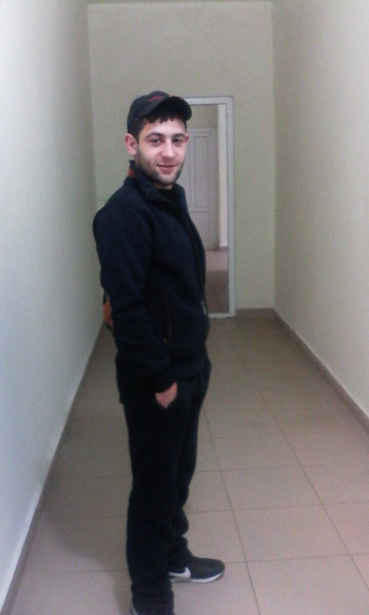  10213116  Edik, 32 ,    