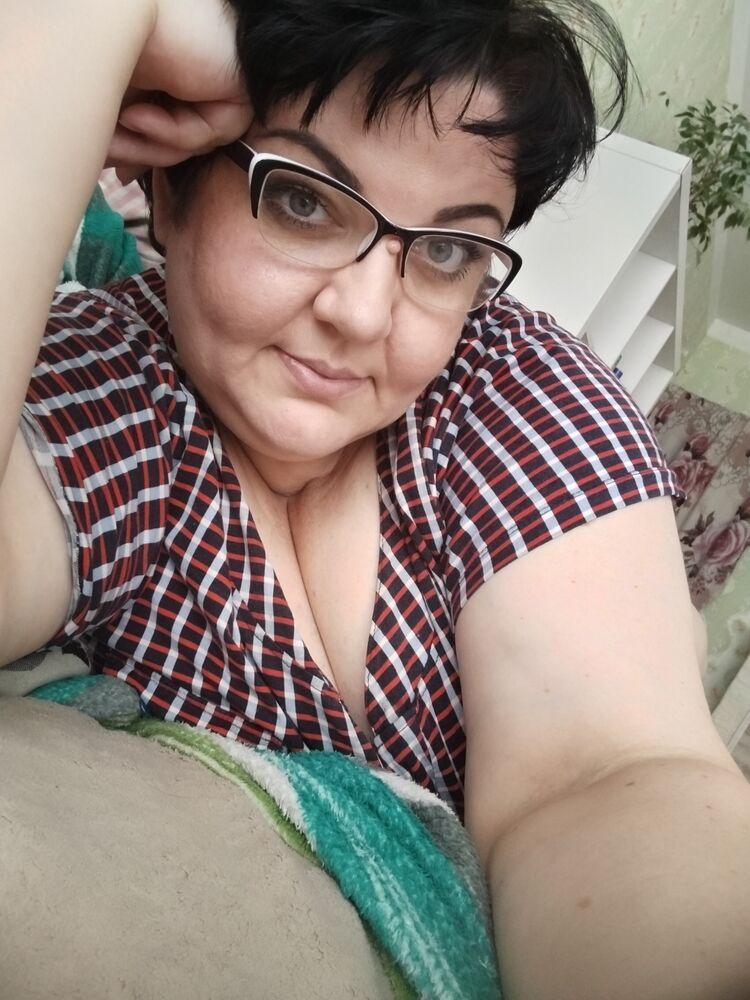  49925476  Jeni, 44 ,    