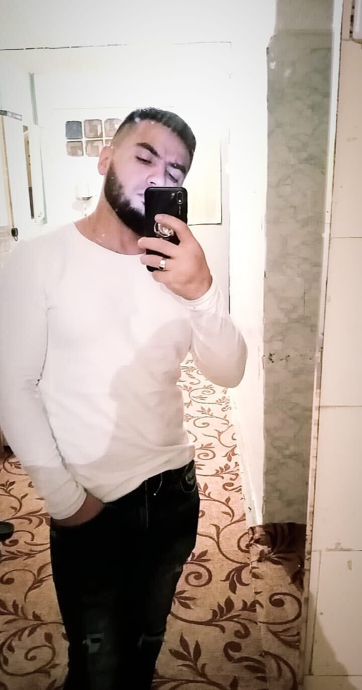  ,   Ali, 33 ,   ,   