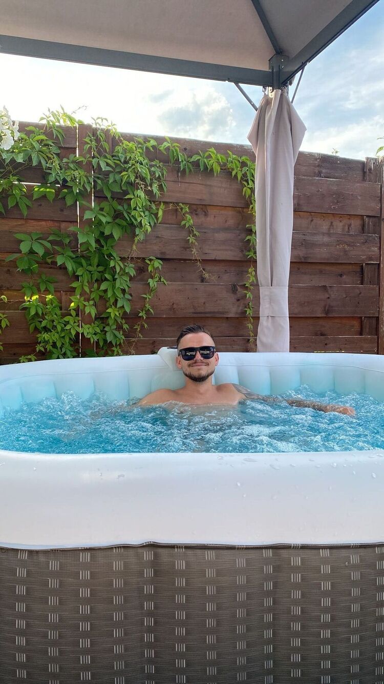  53809256  Sergej, 27 ,    