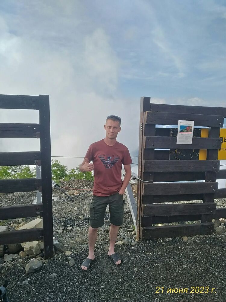  46043876  , 34 ,    