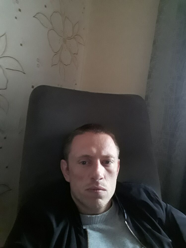  28815846  Artyom, 36 ,    