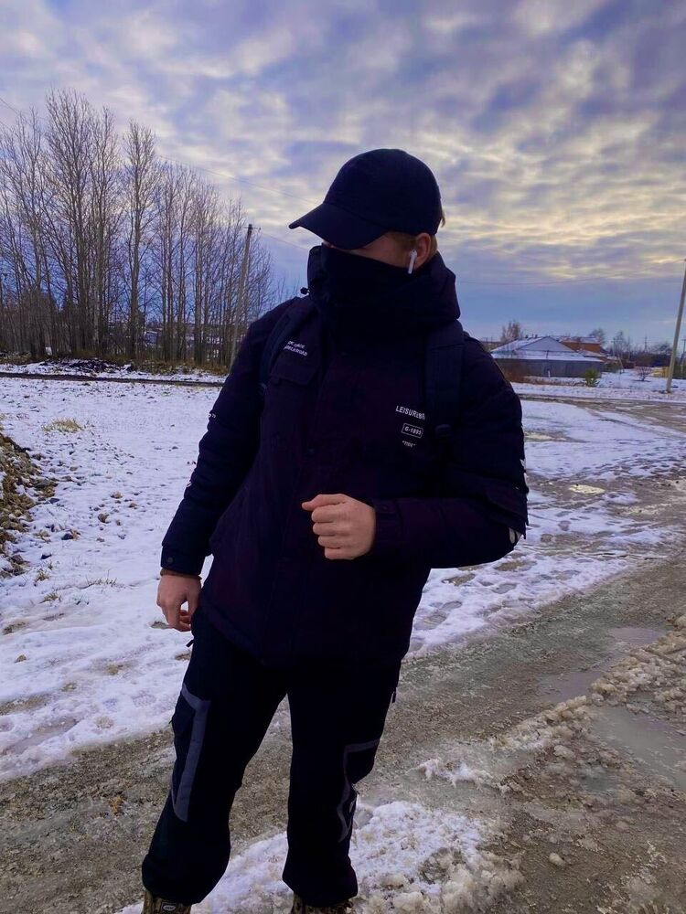 48444546  Slovedskii, 21 ,    
