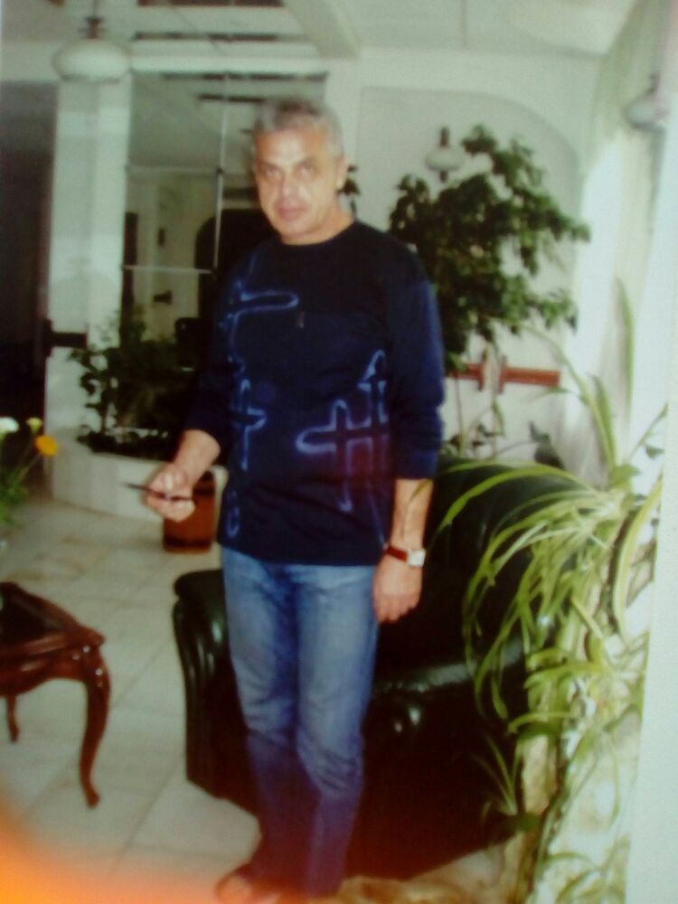  ,   Alecsandr, 56 ,   