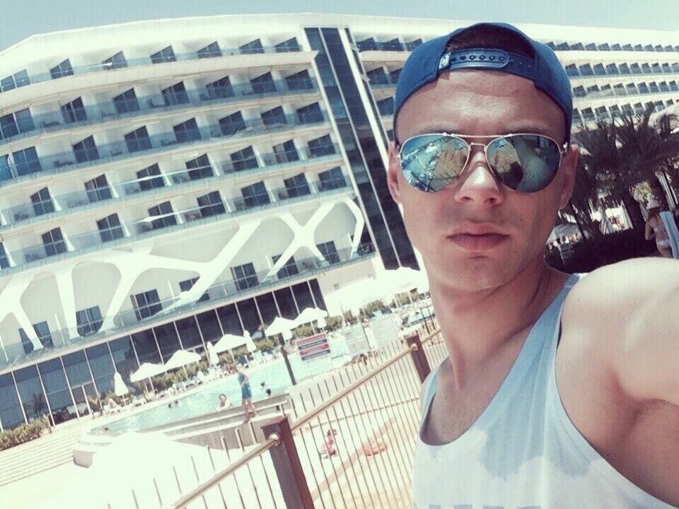  ,   Ruslan, 30 ,   ,   , c 