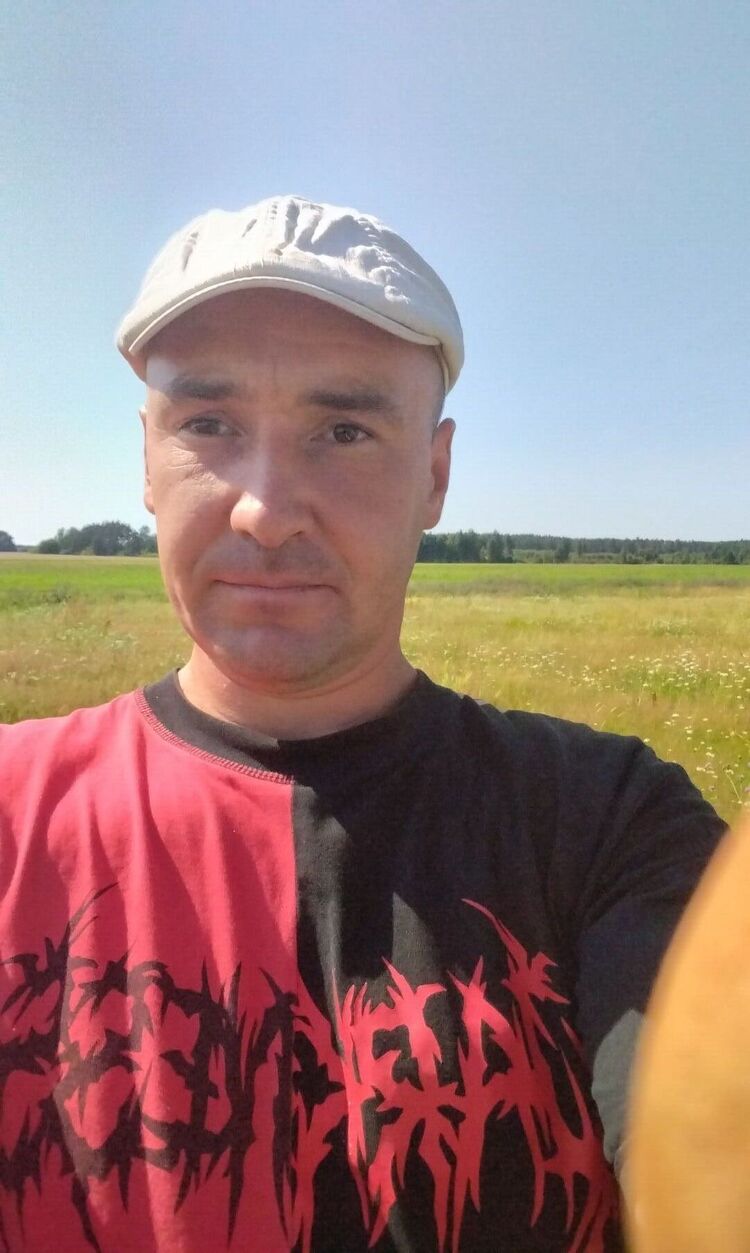  44673786  , 32 ,    
